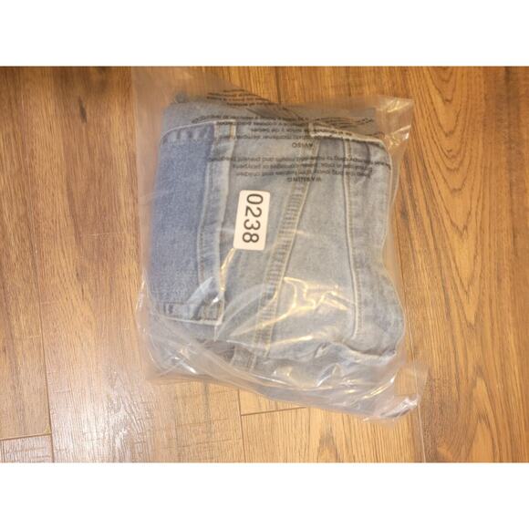 Wild Fable‎ Highest Rise Mom Jeans Women's Size 4 Blue Medium Wash Distressed - Picture 8 of 8